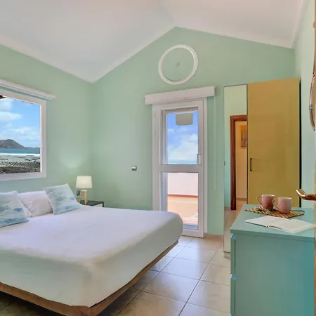 Сasa de vacaciones El Castillito Beachfront *