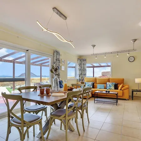 El Castillito Beachfront Holiday home Corralejo